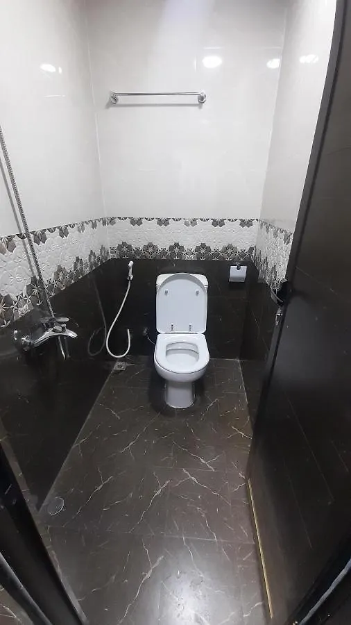 Homestay Kmb Double-Bed Room At Union Metro Dubai
